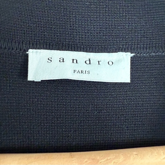 SANDRO Laureene Contrast Topstiched Dress in black with ivory detail Size: 36/S - Picture 7 of 8